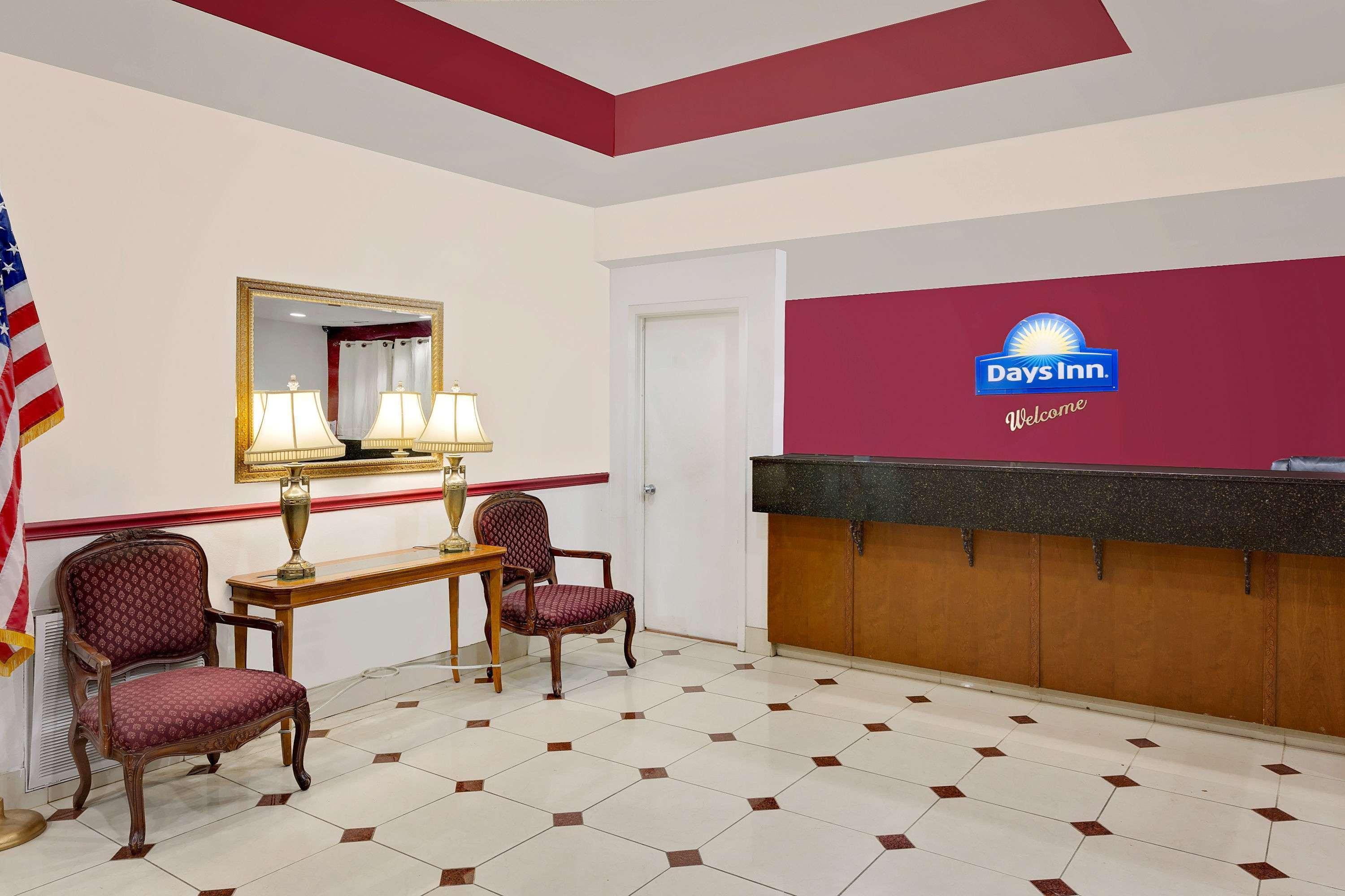 Days Inn & Suites By Wyndham Starkville Luaran gambar