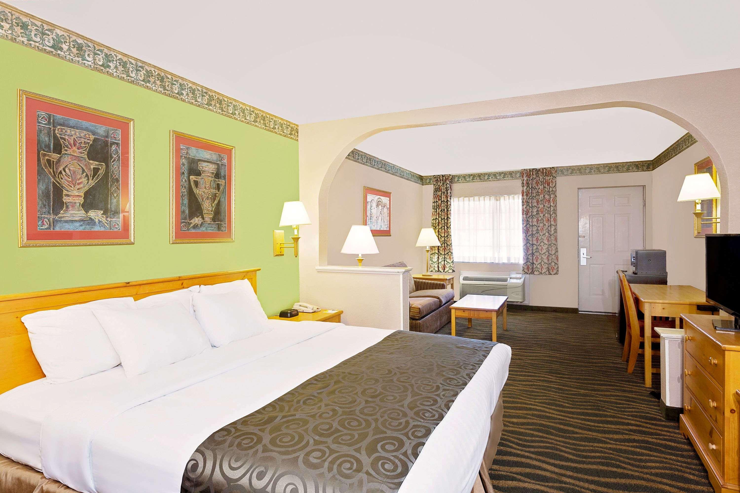 Days Inn & Suites By Wyndham Starkville Luaran gambar