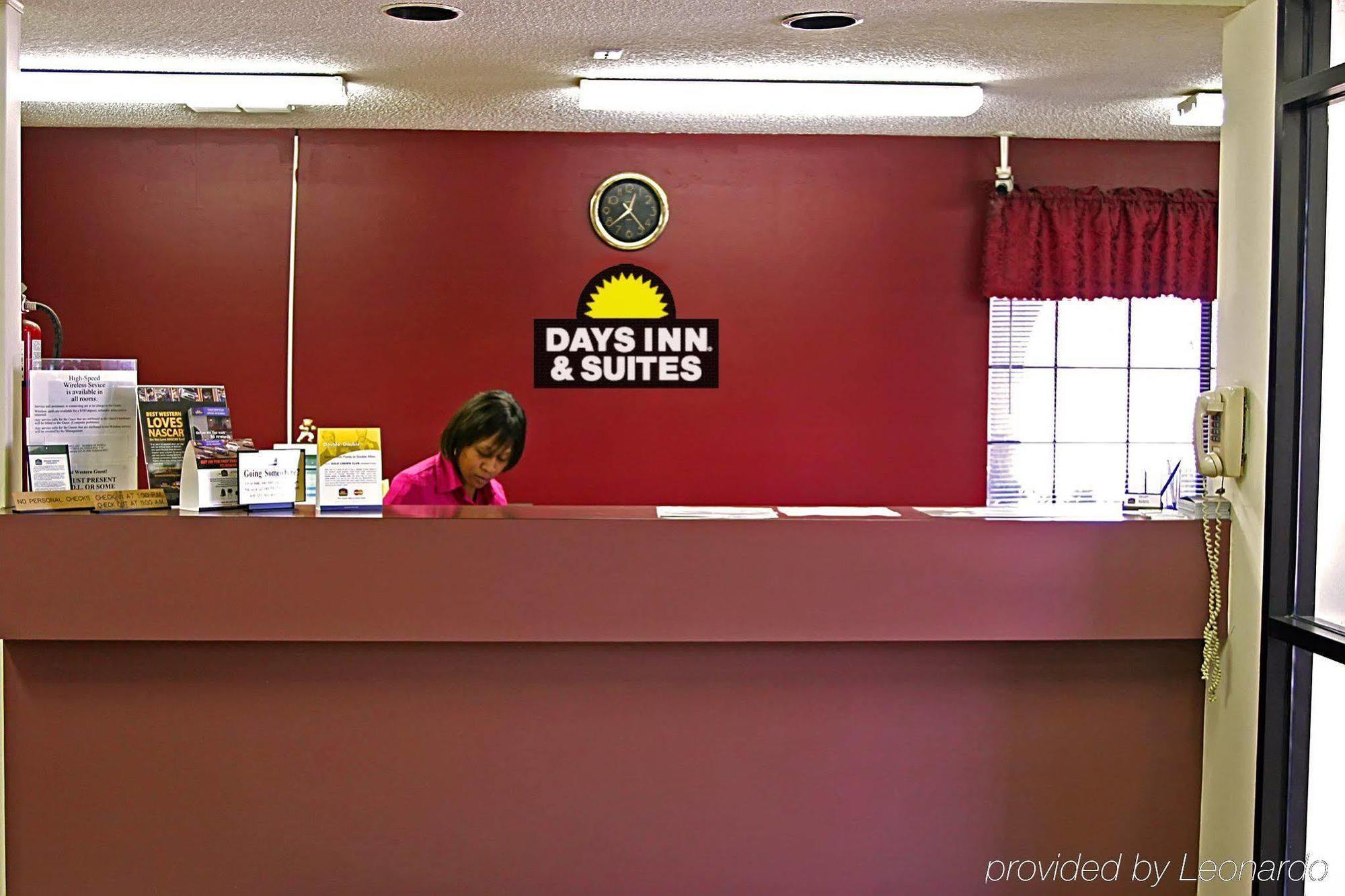 Days Inn & Suites By Wyndham Starkville Dalaman gambar